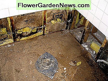 Mold-mistmachines zijn optimaal voor gebruik in grote ruimtes en voor renovatieprojecten. Mold fog machines are optimal for use in large areas and for renovation projects.