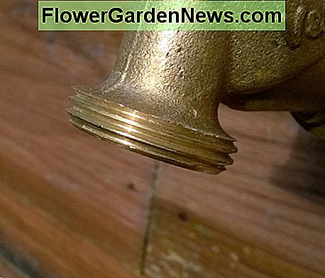 Gewinde ist 3/4 Zoll BSP in Großbritannien und 3/4 Zoll MHT (GHT / NHR) in den USA Thread is 3/4 inch BSP in the UK and 3/4 inch MHT (GHT/NHR) in the USA