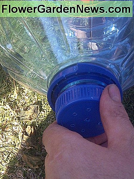 Nepamirškite, kad dugno dangtelis būtų įdėtas, taip pat gręžtas su mažomis skylėmis. Remember to place the bottom cap on, also drilled with small holes.