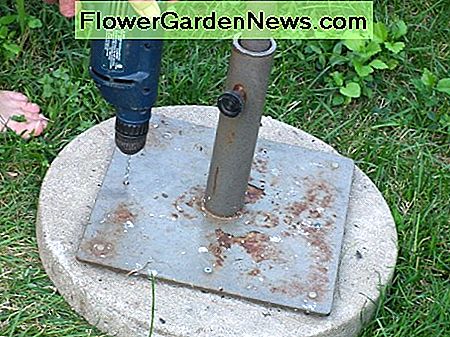 Befestigen Sie die Basis an einer Betonplatte Fix the base to a concrete slab