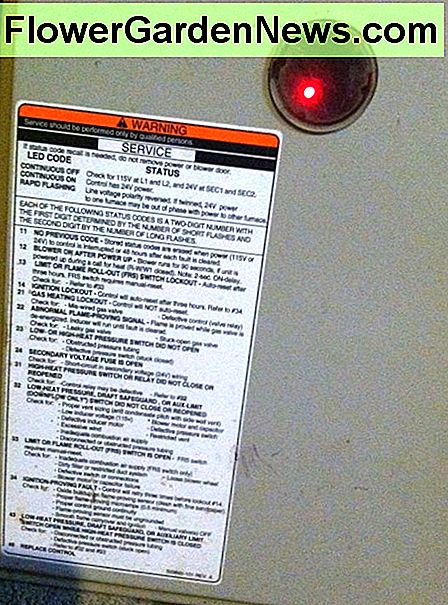 Ovencode-lampje en kaartlocatie Furnace code light and chart location