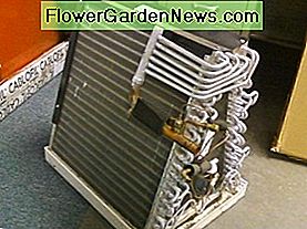 Fordamper: Dette er hvordan det ser ut i huset. Evaporator: This is what it looks like inside the casing.