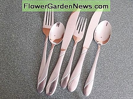 Jetzt ist mein Silberbesteck wieder glänzend und strahlend. Wie neu! Now my silverware is shiny and bright again. Just like new!