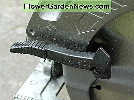 คันโยกกลับสำหรับป้องกันใบมีด Retraction lever for blade guard
