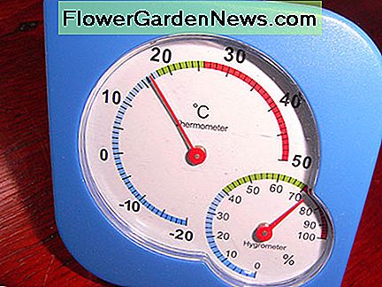 Pigiausias higrometras yra geriausias būdas įvertinti santykinę drėgmę (RH) jūsų namuose. A low-cost hygrometer is the best way of measuring relative humidity (RH) levels in your home.