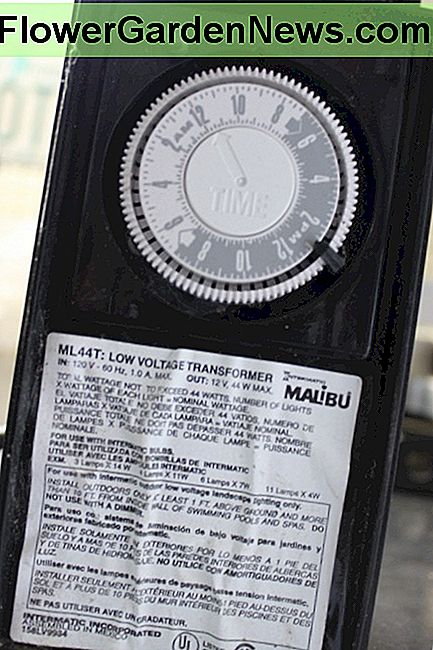 Tai senas mokyklos laikmatis, jis veikia ir užduoda darbą, bet tai apie tai. This is an old school timer, it works and gets the job done, but that's about it.