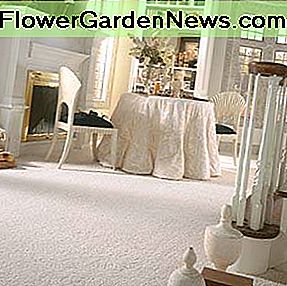 Teppichboden ist weich und warm. Carpeting is soft and warm.
