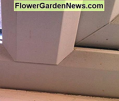Mekanisk ledd på pvc vindue Mechanical joint on a pvc window