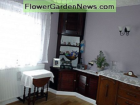 Kambarys dekoruotas; vidinio kampo bloko vaizdas. Room decorated; view of built-in corner unit.