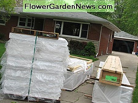 Das Material wird in Holzkisten geliefert the material will be delivered in wooden crates