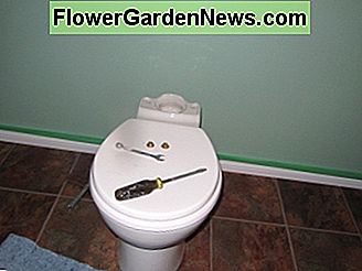 Sådan skal dit toilet passe på, når du tager tanken af. This is how your toilet should look after you take the tank off.