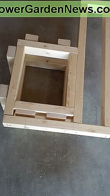 Pridėti Atgal karkasą ir klevų bazę Add Back Framing and Maple Base