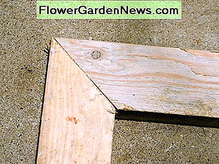Eine Gehrungslade und eine Zapfensäge erzeugten diese Ergebnisse A miter box and tenon saw produced these results
