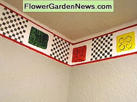 Lego Border an der Wand gemalt. Lego Border painted on wall.