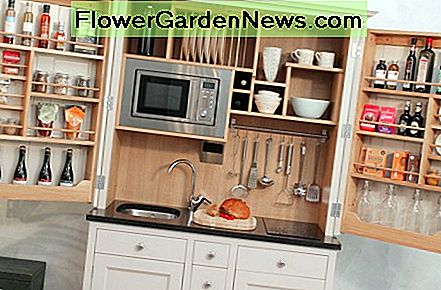 Eine kompakte Küche ist der Schlüssel in einem kleinen Raum. A compact kitchen is key in a small space.