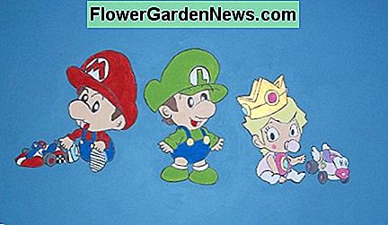Hier ist ein letztes Bild der Mario-Charaktere. Die meisten Farben sind die gleichen für das Muppet-Wandbild. Die Goldfarbe für die Krone von Baby Peach hatte einen Schimmer. Here is a final image of the Mario characters. Most of the colors are the same used for the Muppet mural. The gold paint for Baby Peach's crown had a shimmer to it.