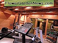 Rustikt hem gym Rustic home fitness gym