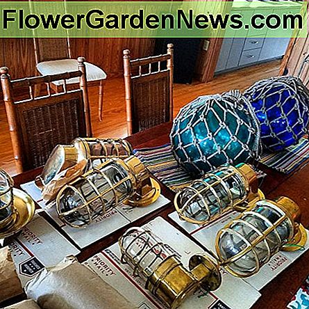 Mit Strandbeleuchtung und subtilen Accessoires wird Ihnen das Gefühl vermittelt, am Strand zu leben. Using seaside lighting and subtle accessories will give you the sense of living on the beach.