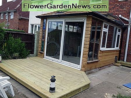 Decking als leere Leinwand Decking as a blank canvas