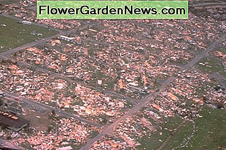 Florida Verwüstung von Hurrikan Andrew, vor fast genau 25 Jahren Florida devastation from Hurricane Andrew, almost exactly 25 years ago
