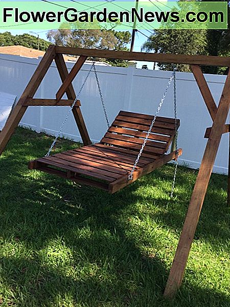Die DIY-Palette schwingt $ 150, 00 The DIY pallet swing $150.00