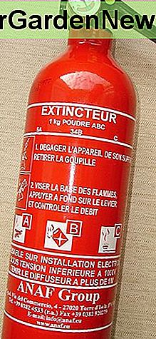 Pulverfeuerlöscher für Feuer der Klassen A, B und C. Powder fire extinguisher for class A, B and C fires