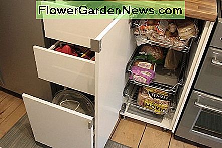 Bodeneinheiten für Besteck, Kleingeräte und frische Lebensmittel Floor units for cutlery, small appliances and fresh food