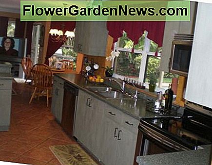 Der Galeere-Stil ist eine seiner besten Eigenschaften. The galley style is one of its best features.