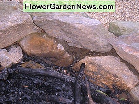 Cómo construir un pozo de fuego Fieldstone 🌹 Consejos Útiles Jardineros