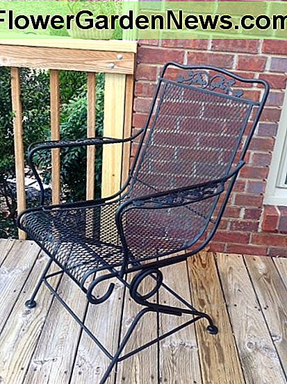 DIY: Wie man einen Vintage, Schmiedeeisen-Stuhl malt